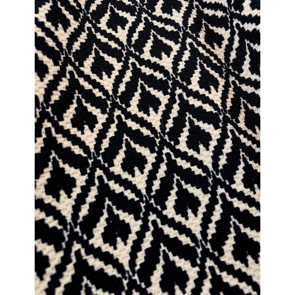 FORA • Tan and Black Geometric Print Skater Mini Skirt, XS - Picture 9 of 16